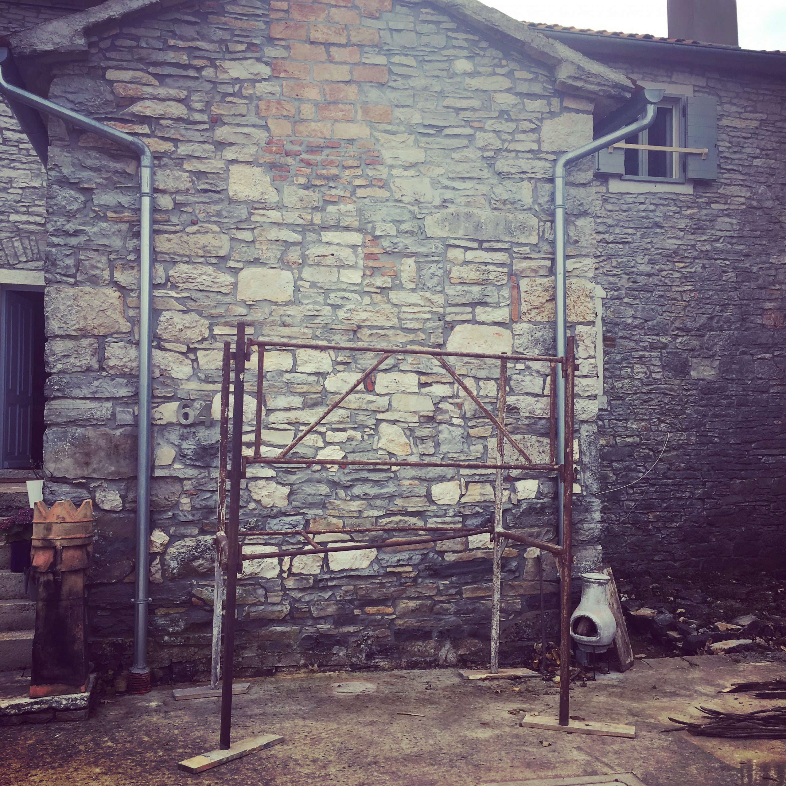The ricketiest looking scaffolding we have ever seen...